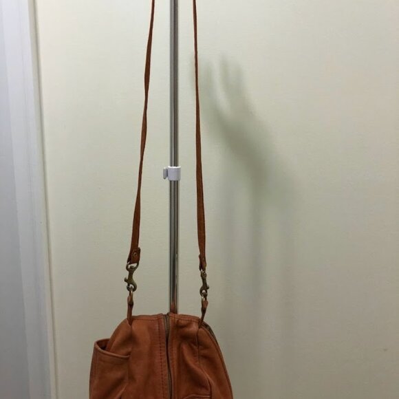 Leather shoulder bag - Picture 2 of 3